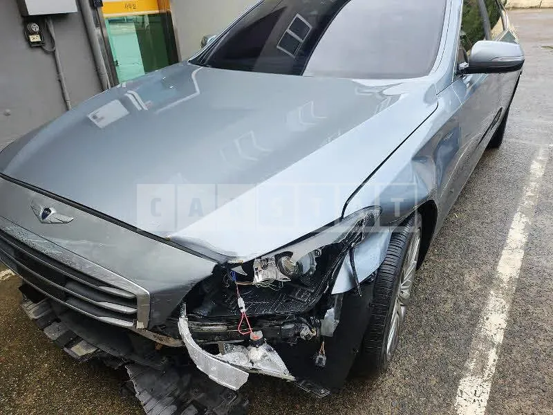 Photo 2 of 26: 2016 Hyundai Genesis, VIN KMHGM41DDGU142104 — Korean insurance auction