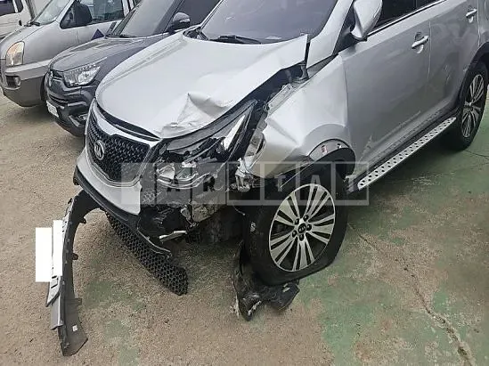 Photo 2 of 14: 2016 Kia Sportage, VIN KNAPC813DGK817650 — Korean insurance auction