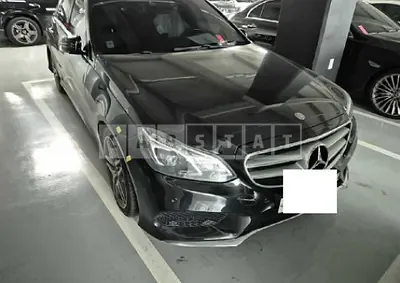 Photo 1 of 30: 2015 Mercedes-Benz E350 BlueTec 4Matic — Korean insurance auction