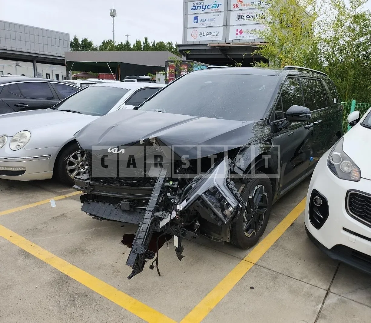 Photo 2 of 23: 2023 Kia Carnival, VIN KNANC813BRS409903 — Korean insurance auction