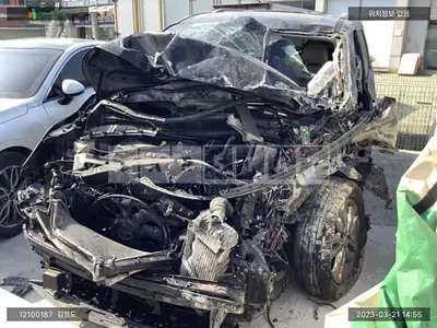 Photo 1 of 10: 2017 Kia Carnival, VIN KNAME81ABJS346560 — Korean insurance auction