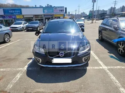 Photo 1 of 4: 2016 Volvo XC70 D5 — Korean insurance auction