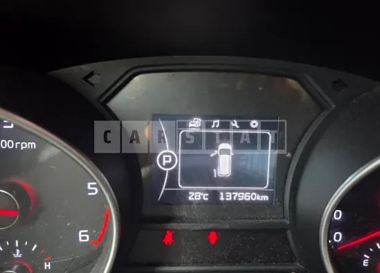 Photo 2 of 10: 2015 Kia Carnival — Korean insurance auction