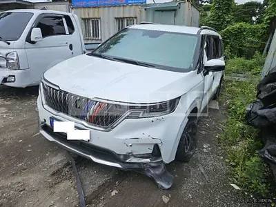 Photo 1 of 14: 2023 Kia Carnival — Korean insurance auction