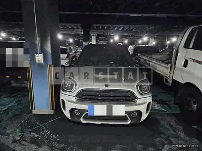 Photo 1 of 15: 2024 MINI Cooper Countryman — Korean insurance auction