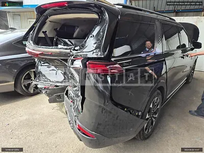 Photo 1 of 12: 2023 Kia Carnival, VIN KNANE813BPS290791 — Korean insurance auction