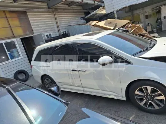Photo 2 of 8: 2015 Honda Odyssey — Korean insurance auction