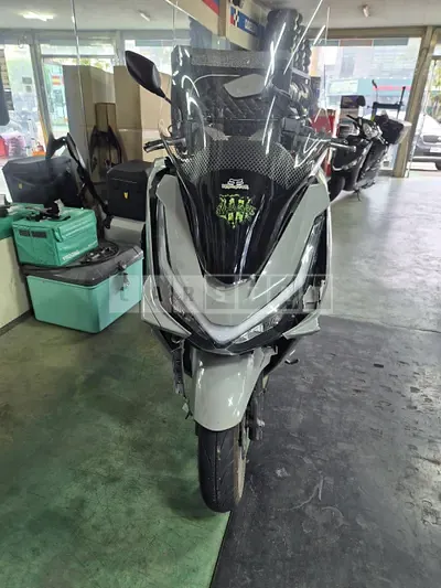 Photo 1 of 1: 2025 Honda Motorcycle PCX125A — Korean insurance auction