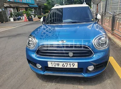 Photo 1 of 11: 2018 MINI Cooper D Countryman, VIN WMWYT9107H3D74385 — Korean insurance auction