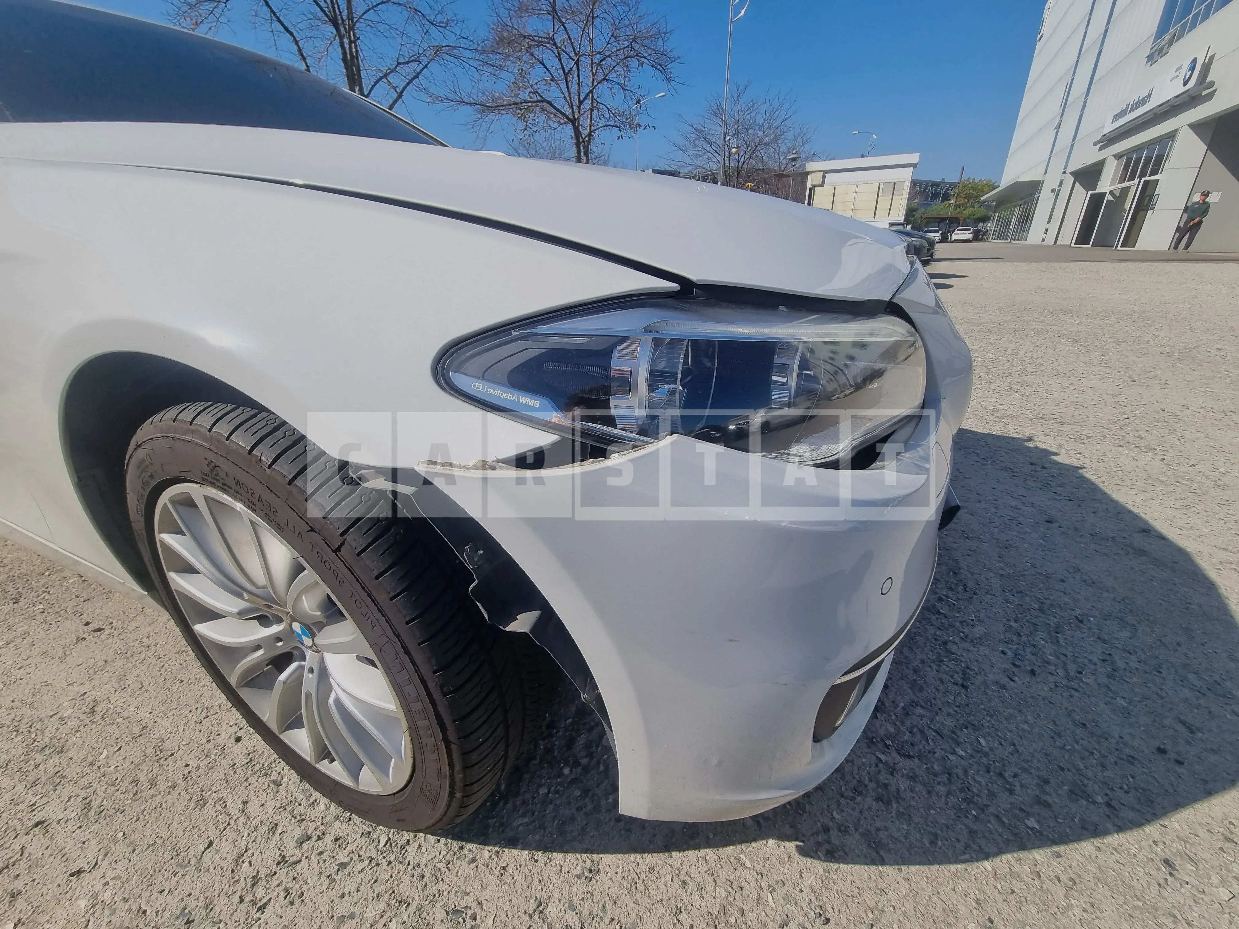 Photo 2 of 5: 2015 BMW 520d xDrive, VIN WBA5E710XFG152590 — Korean insurance auction