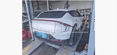 Photo 1 of 16: 2022 Kia EV6 Long Range Earth 4WD — Korean insurance auction