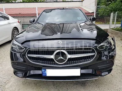 Photo 1 of 17: 2024 Mercedes-Benz C300 4Matic — Korean insurance auction