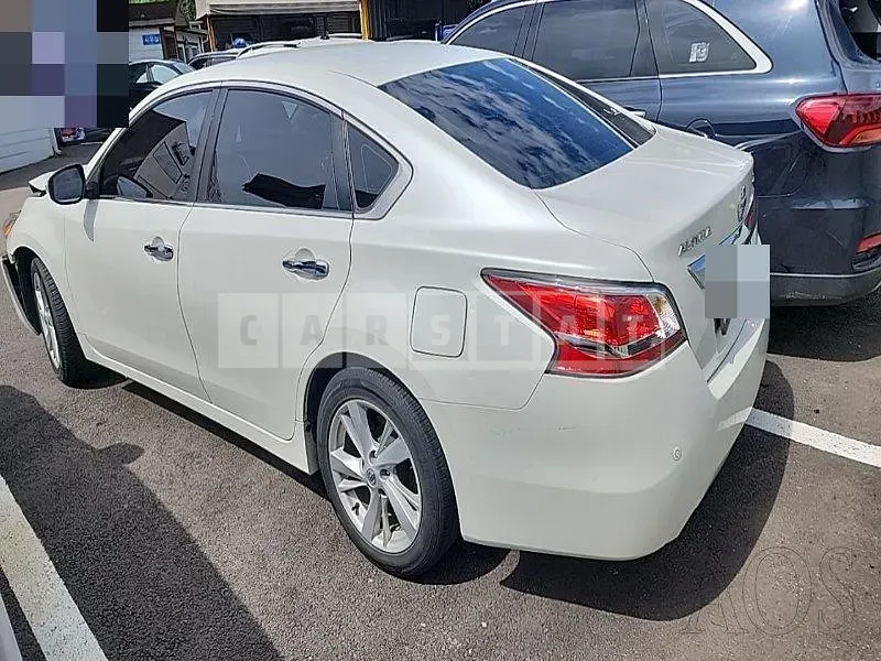 Photo 2 of 15: 2014 Nissan Altima 2.5 — Korean insurance auction