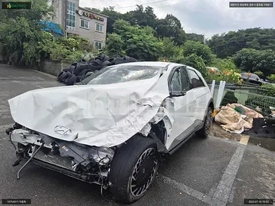 Photo 1 of 10: 2023 Hyundai IONIQ 5, VIN KMHKR81FPPU197004 — Korean insurance auction