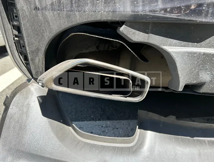 Photo 2 of 31: 2018 BMW 530i, VIN WBAJD3107JG970202 — Korean insurance auction