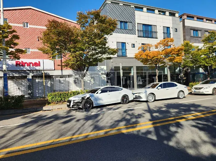 Photo 2 of 13: 2016 Audi A7 50 TDI quattro, VIN WAUZZZ4G9GN149462 — Korean insurance auction