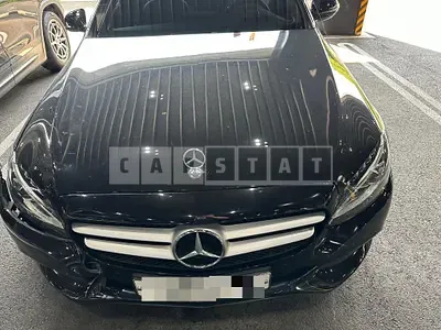 Photo 1 of 60: 2015 Mercedes-Benz C200, VIN WDDWF4CB8GF247017 — Korean insurance auction