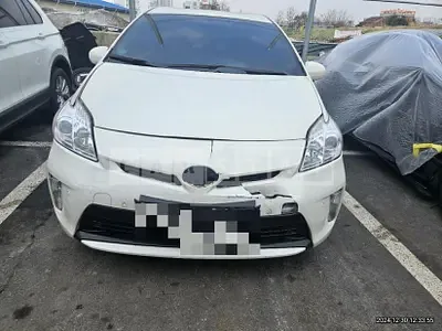 Photo 1 of 12: 2014 Toyota Prius — Korean insurance auction