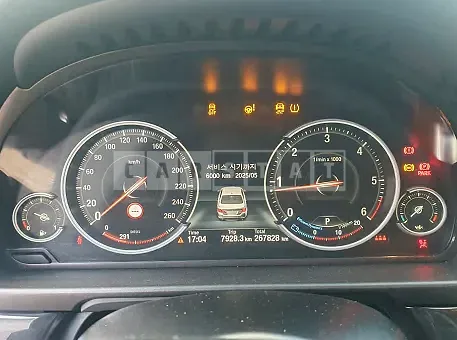 Photo 2 of 9: 2015 BMW 520d, VIN WBA5E7106FD675896 — Korean insurance auction