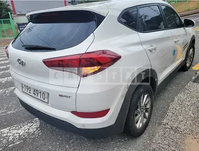 Photo 1 of 4: 2018 Hyundai Santa Fe, VIN KMHSW81UBJU790594 — Korean insurance auction