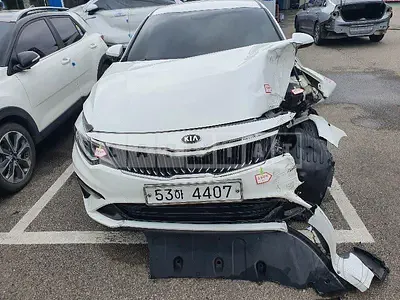 Photo 1 of 15: 2019 Kia K5, VIN KNAGS416BKA294354 — Korean insurance auction