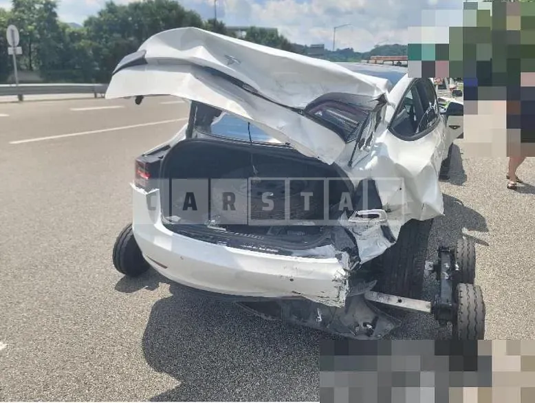 Photo 2 of 6: 2022 Tesla Model 3 RWD — Korean insurance auction