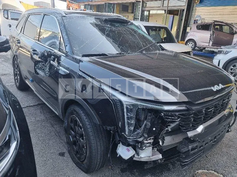 Photo 2 of 46: 2024 Kia Sorento Hybrid — Korean insurance auction