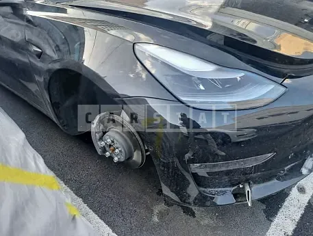 Photo 2 of 11: 2021 Tesla Model 3 Long Range, VIN 5YJ3E1EB6MF889845 — Korean insurance auction