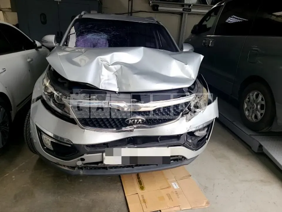Photo 2 of 52: 2014 Kia Sportage R — Korean insurance auction