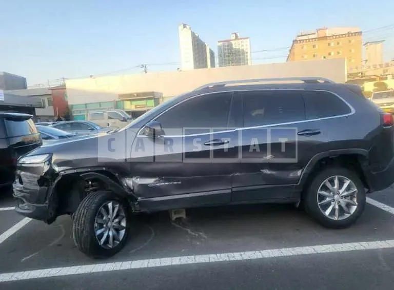 Photo 2 of 8: 2018 Jeep Zip Cherokee 2.4 — Korean insurance auction