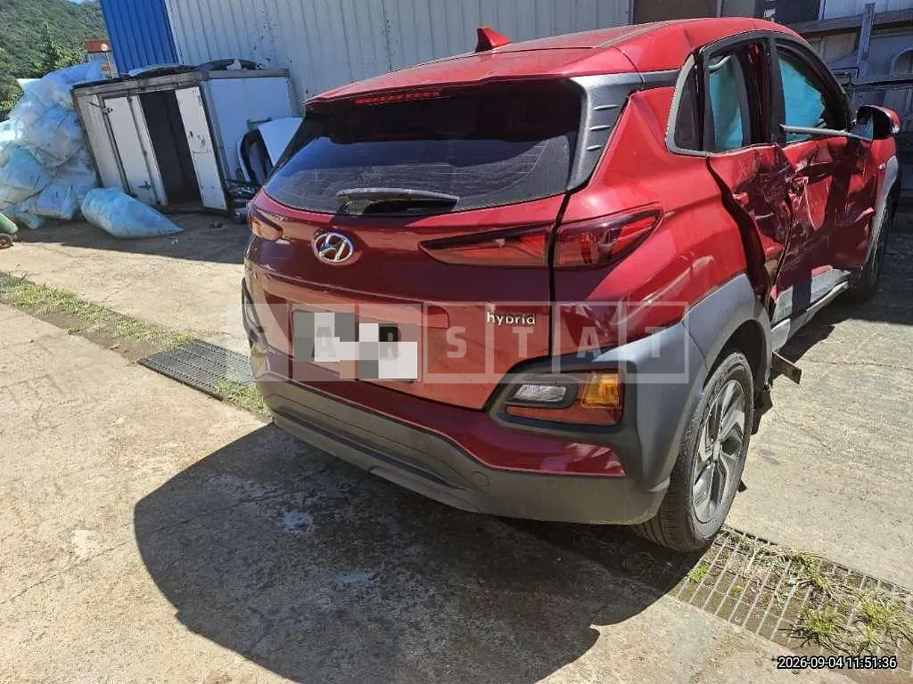 Photo 2 of 10: 2020 Hyundai Kona Hybrid — Korean insurance auction
