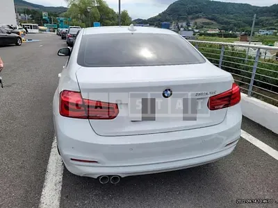 Photo 1 of 15: 2015 BMW 320d, VIN WBA3D3105FK471198 — Korean insurance auction