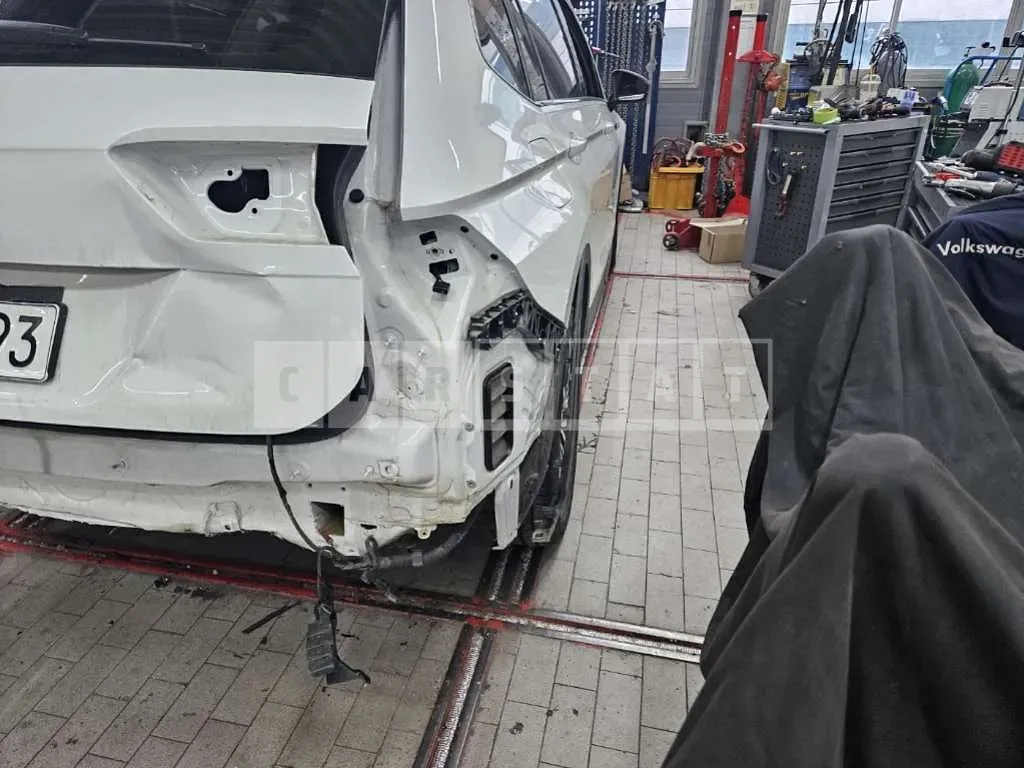 Photo 2 of 14: 2023 Volkswagen Tiguan Allspace, VIN WVGZZZ5N5PM003979 — Korean insurance auction