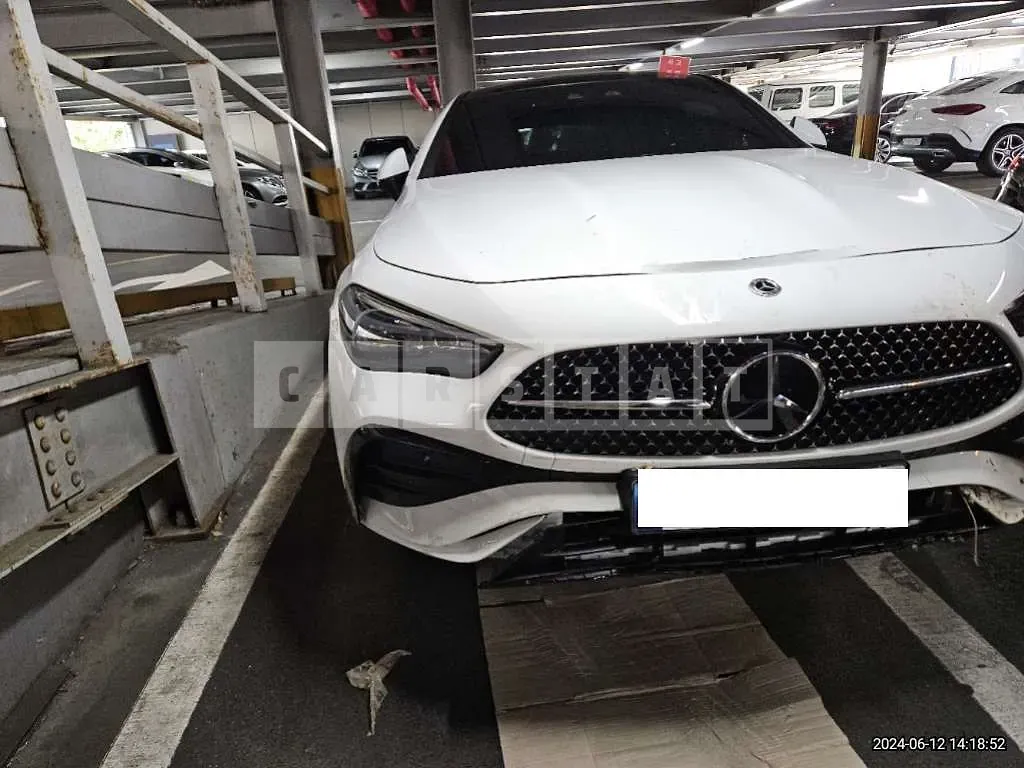 Photo 2 of 34: 2024 Mercedes-Benz Cle 200 Coupe — Korean insurance auction