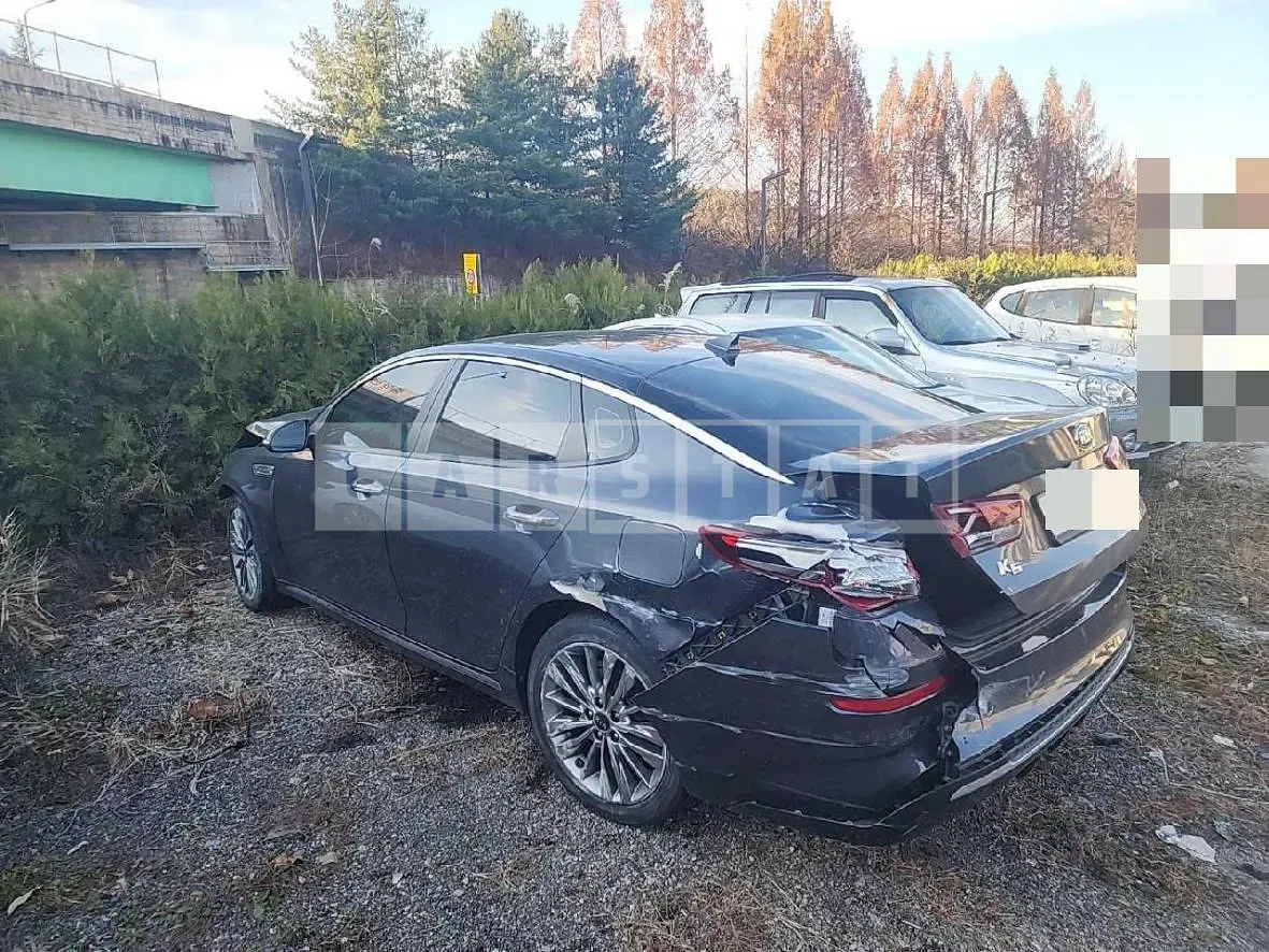Photo 2 of 19: 2019 Kia K5 2.0 — Korean insurance auction