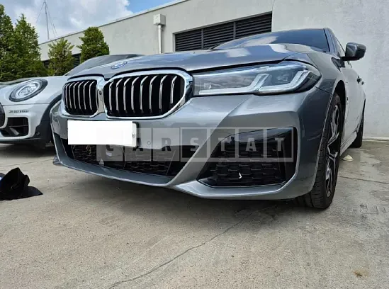 Photo 2 of 18: 2023 BMW 530e — Korean insurance auction