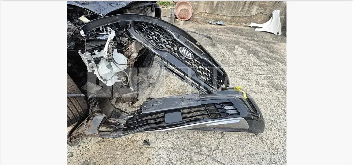 Photo 2 of 37: 2020 Kia Sorento — Korean insurance auction