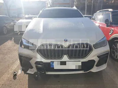 Photo 1 of 33: 2022 BMW X6 M50i, VIN WBACY8105P9M84995 — Korean insurance auction