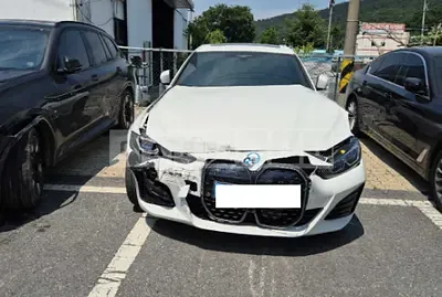 Photo 1 of 26: 2024 BMW i4 eDrive40 — Korean insurance auction