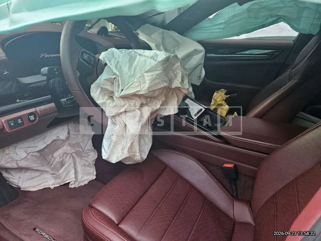 Photo 2 of 41: 2025 Porsche Panamera 4 e-Hybrid — Korean insurance auction