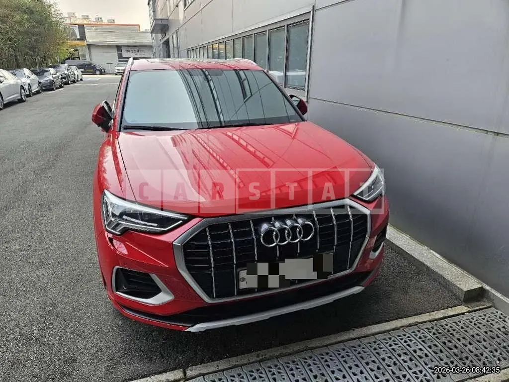 Photo 2 of 11: 2020 Audi Q3 35 TDI — Korean insurance auction