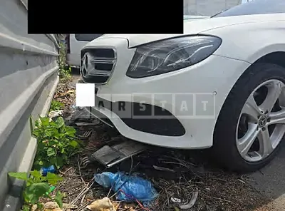 Photo 1 of 11: 2018 Mercedes-Benz E220d — Korean insurance auction