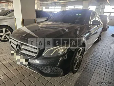 Photo 1 of 21: 2017 Mercedes-Benz E200 — Korean insurance auction