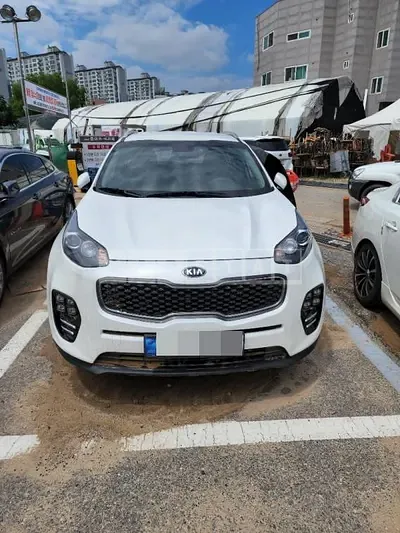 Photo 1 of 8: 2017 Kia Suksportage 1.7 — Korean insurance auction