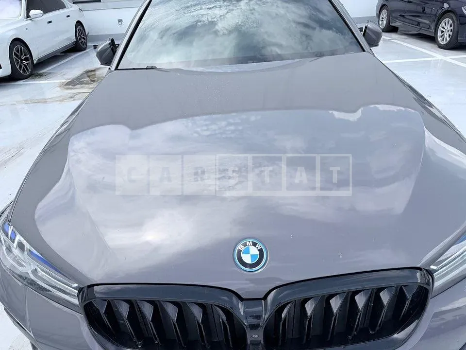 Photo 2 of 24: 2022 BMW 530e — Korean insurance auction
