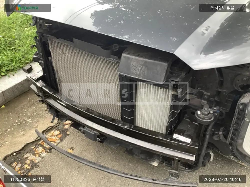 Photo 2 of 11: 2022 Hyundai Palisade, VIN KMHR381ABNU473670 — Korean insurance auction