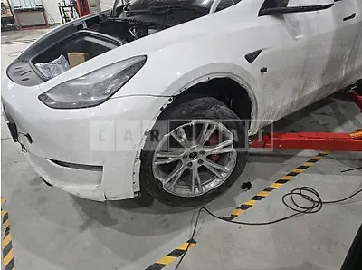 Photo 1 of 13: 2021 Tesla Model Y LongRange — Korean insurance auction