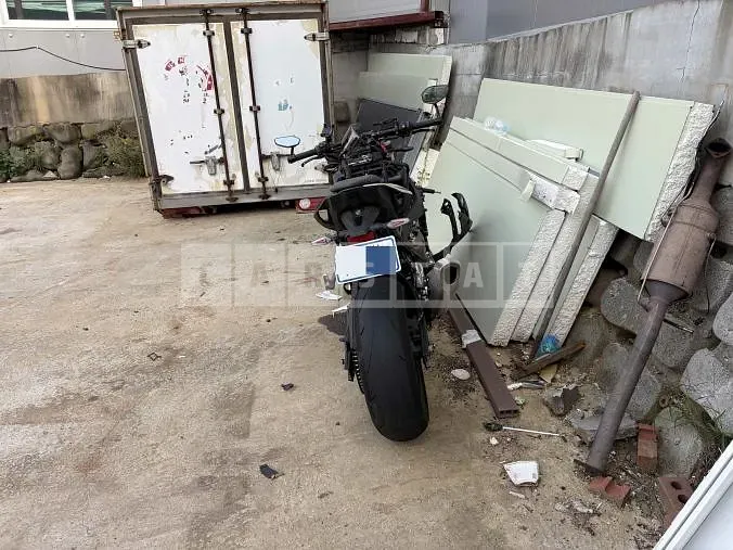 Photo 2 of 6: 2022 BMW (Two-Wheel) S1000R — Korean insurance auction
