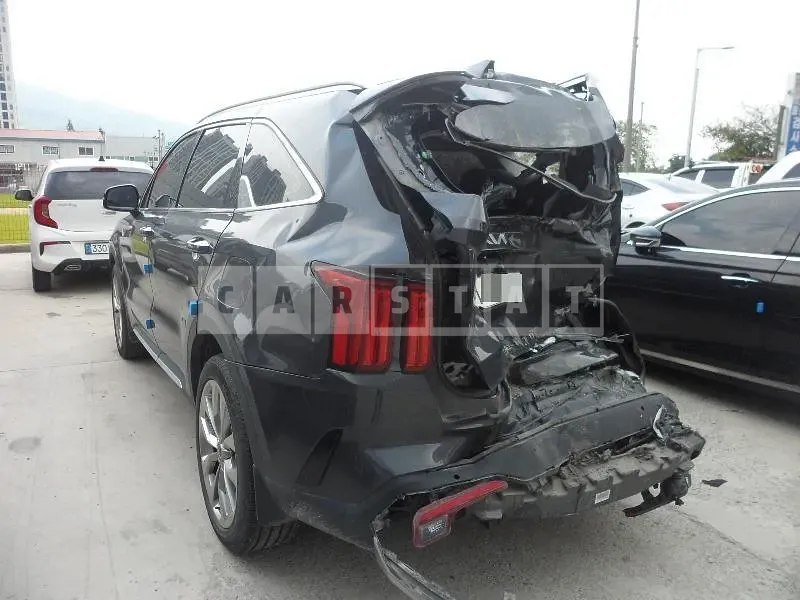 Photo 2 of 17: 2022 Kia Sorento — Korean insurance auction