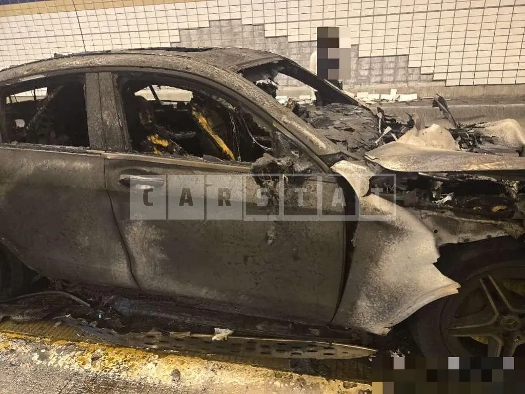 Photo 2 of 13: 2020 Mercedes-Benz GLC300 4Matic Coupe — Korean insurance auction